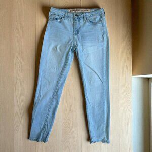 POOKIE LOVES SEBASTIAN Light Wash Ankle Jeans Size 29